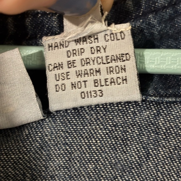 Farmhouse Denim Jumpsuit with Stylish Floral Embroidery - Picture 6 of 8